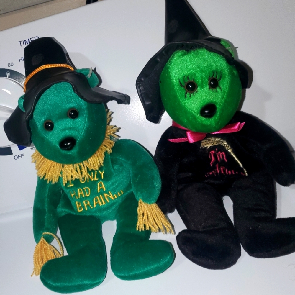 Wizard of oz bears (comparable to beaniebaby)
